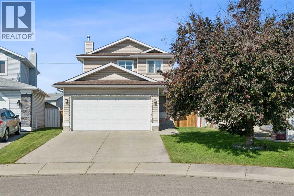 100 Applemont Close Se Property Photo 2