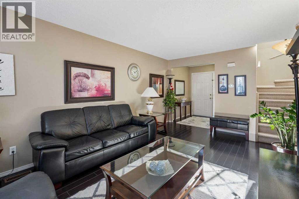 100 Applemont Close Se Property Photo 8