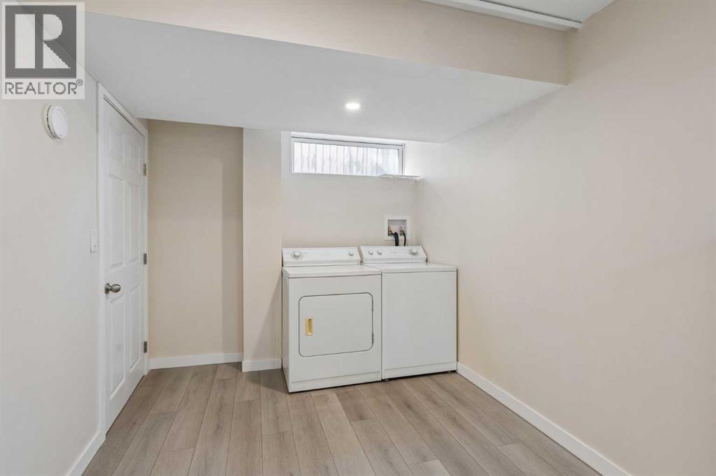100 Applemont Close Se Property Photo 24