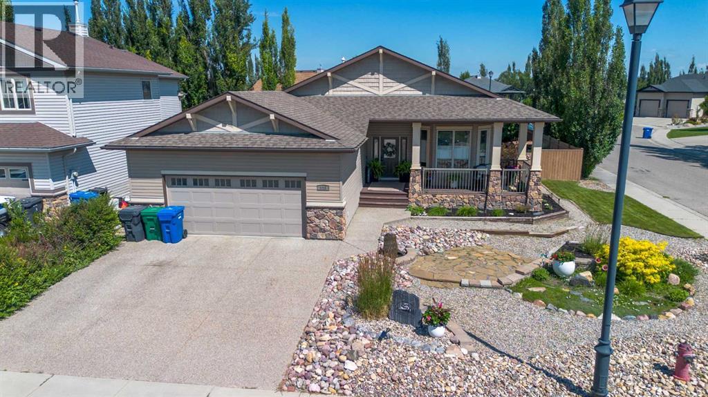 515 Canyon Cove W Property Photo 2