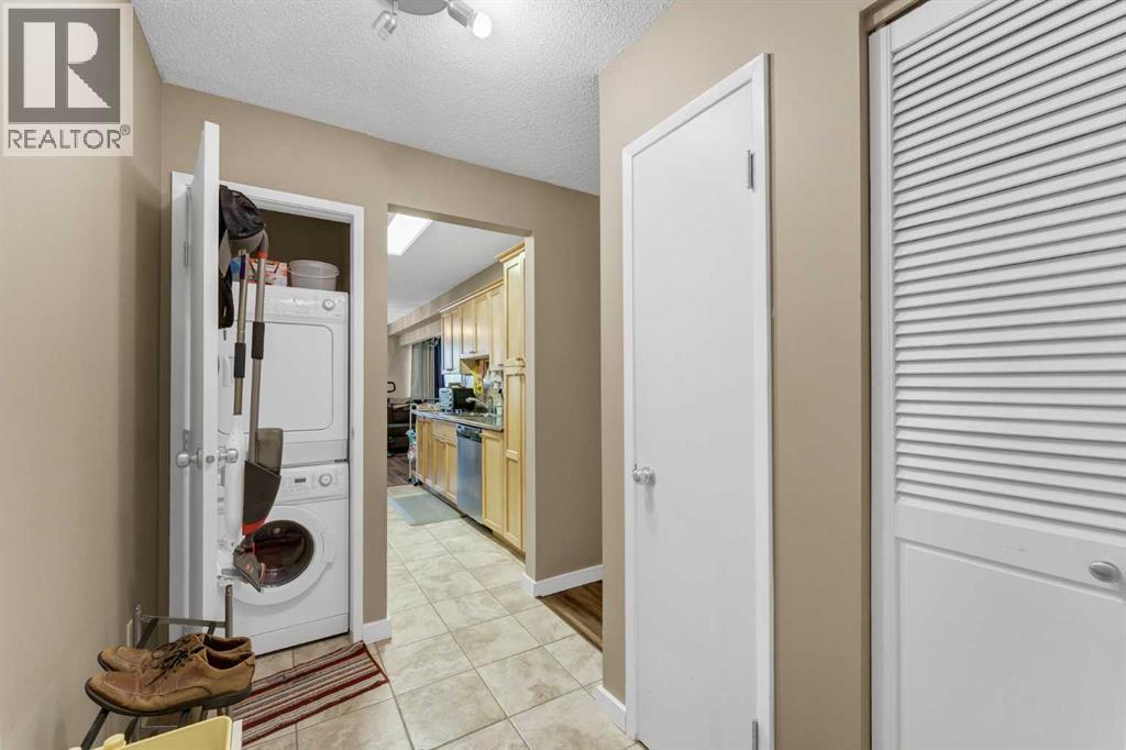 512 Mccutcheon Drive Northwest Property Photo 6