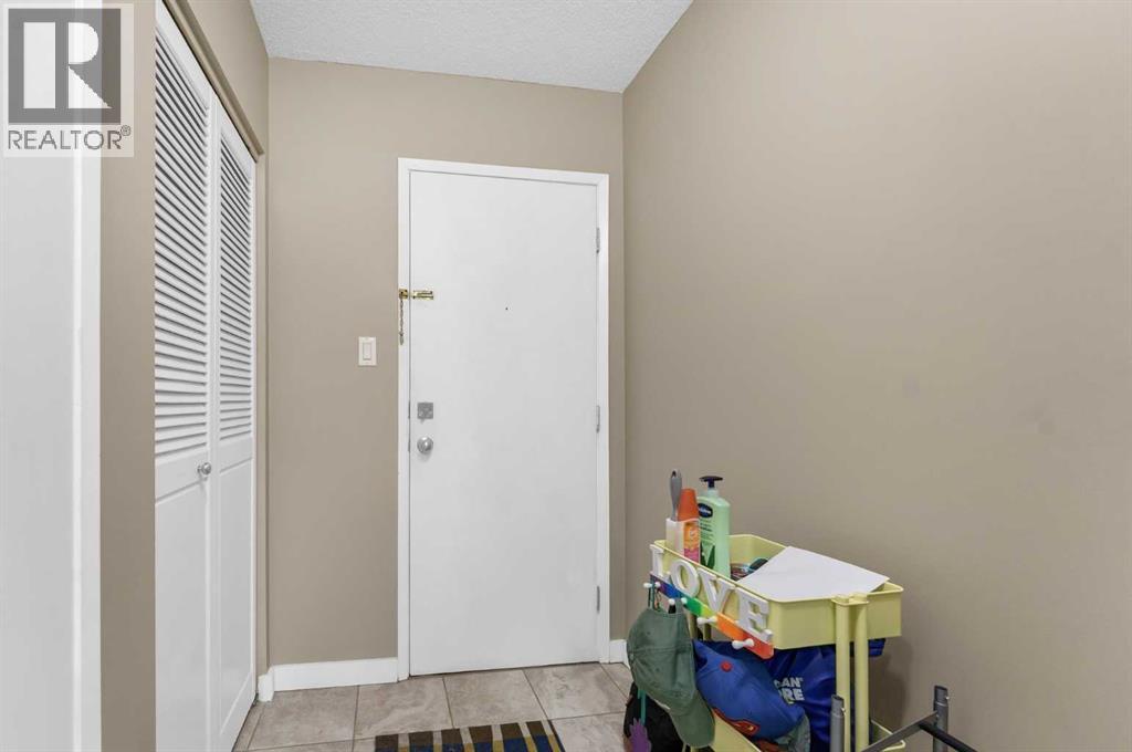 512 Mccutcheon Drive Northwest Property Photo 7