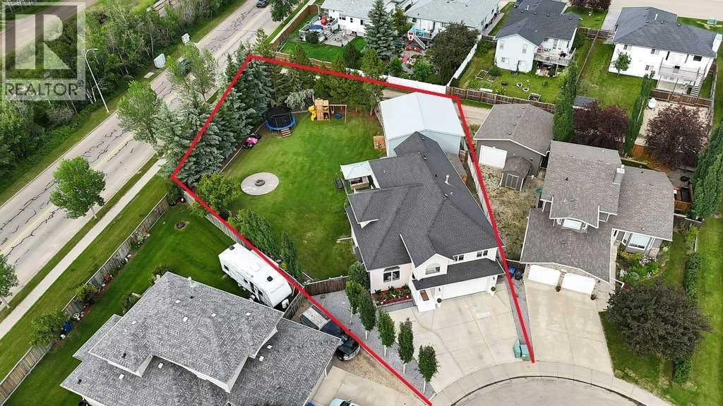 13 Fern Crescent Property Photo 1