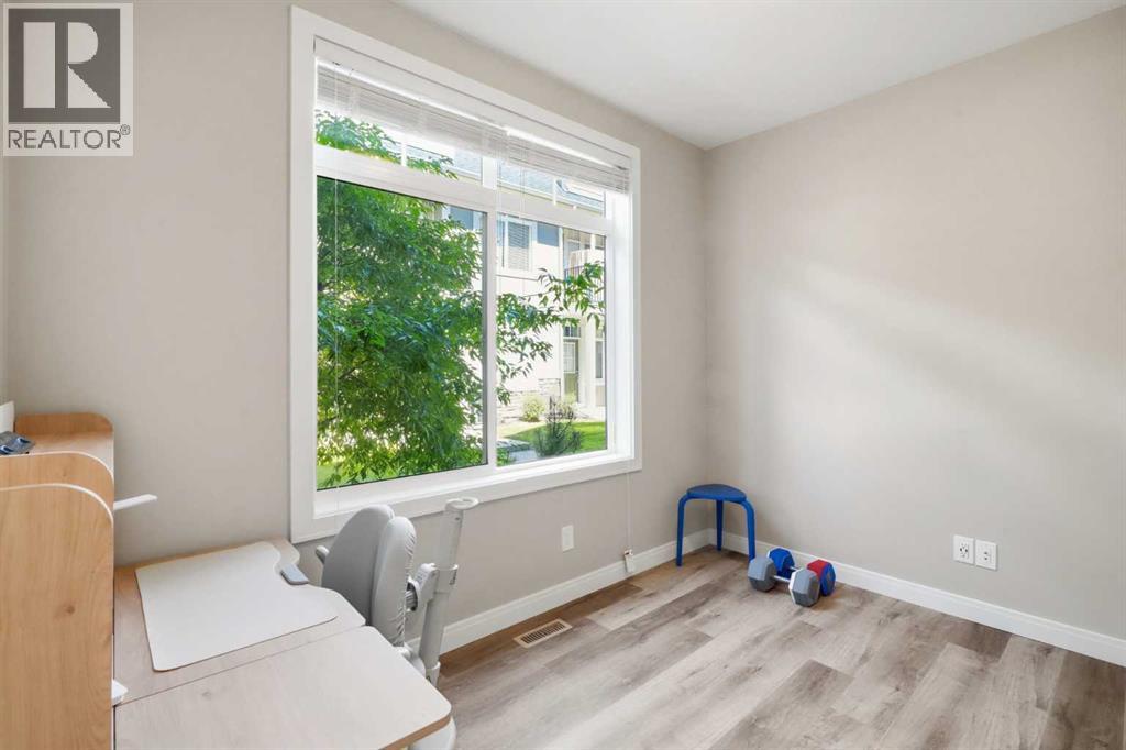 312 Wentworth Row Sw Property Photo 6