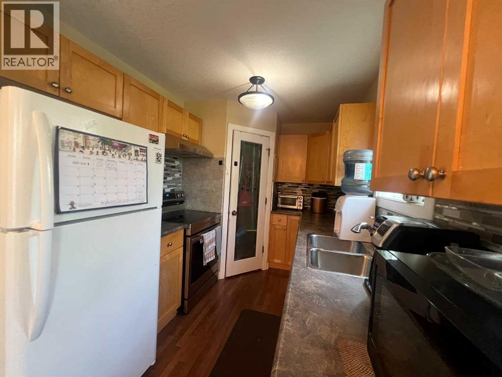 6615 5 Avenue Property Photo 6