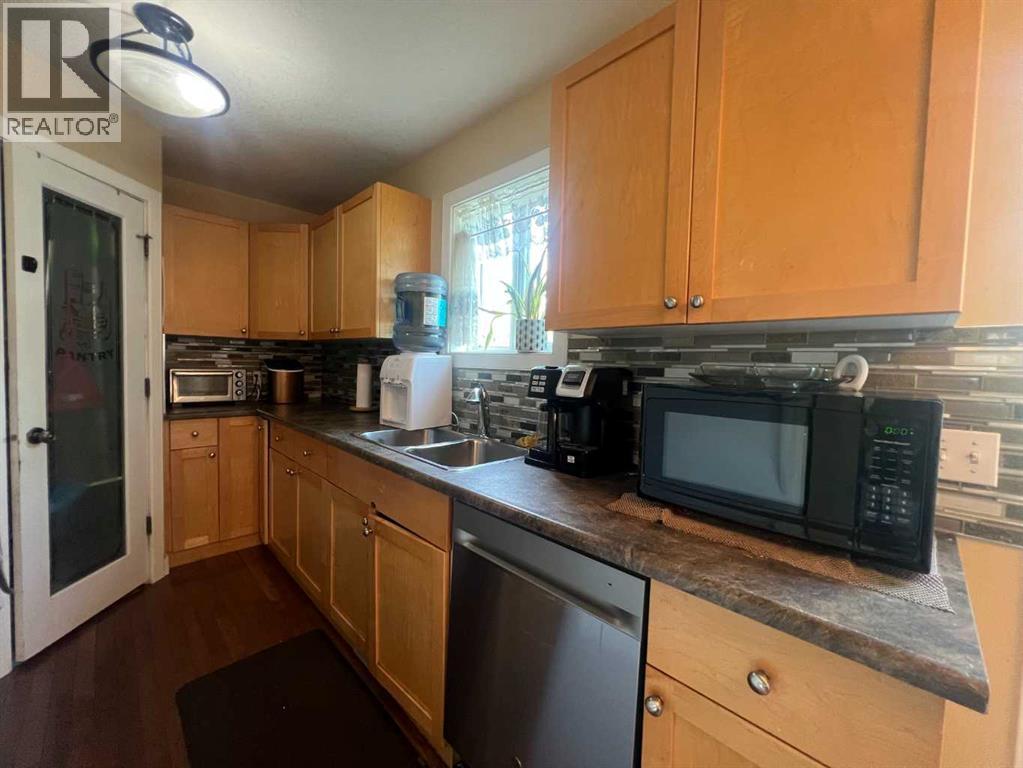 6615 5 Avenue Property Photo 7