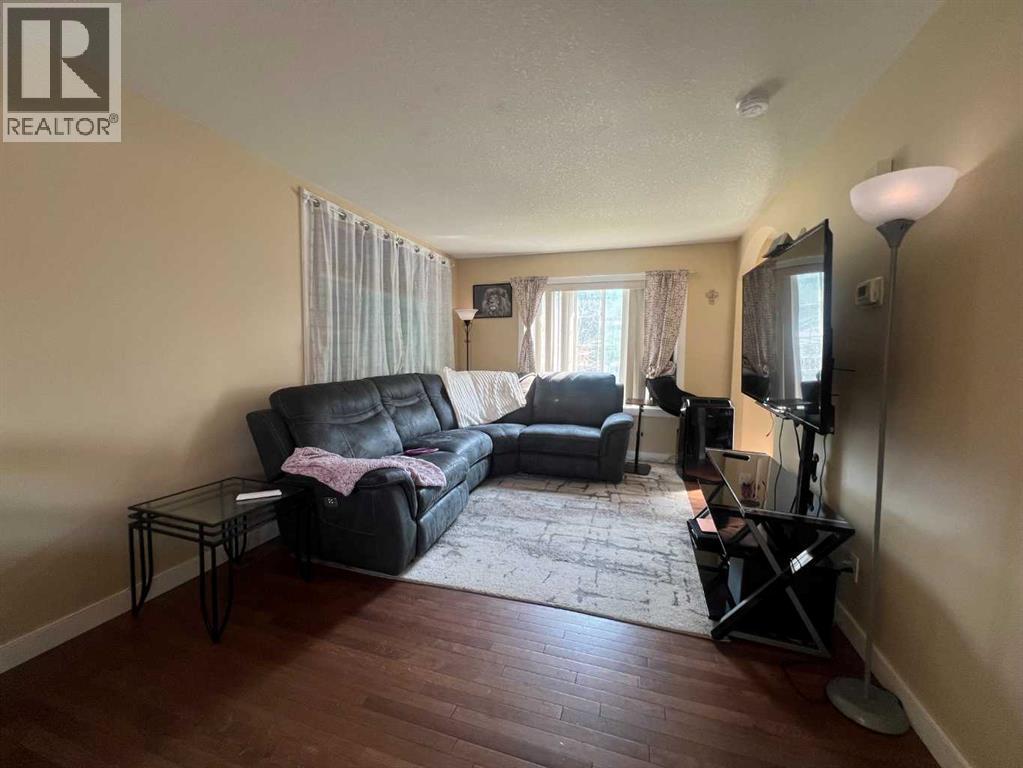 6615 5 Avenue Property Photo 10