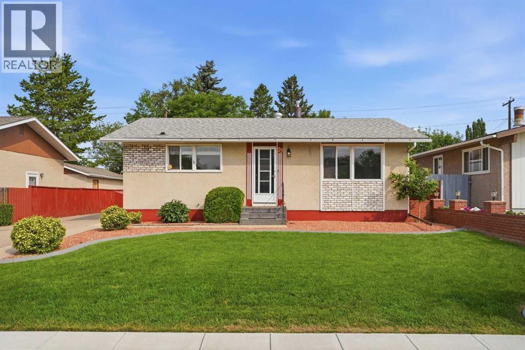 23 Fairway Avenue Property Photo 1