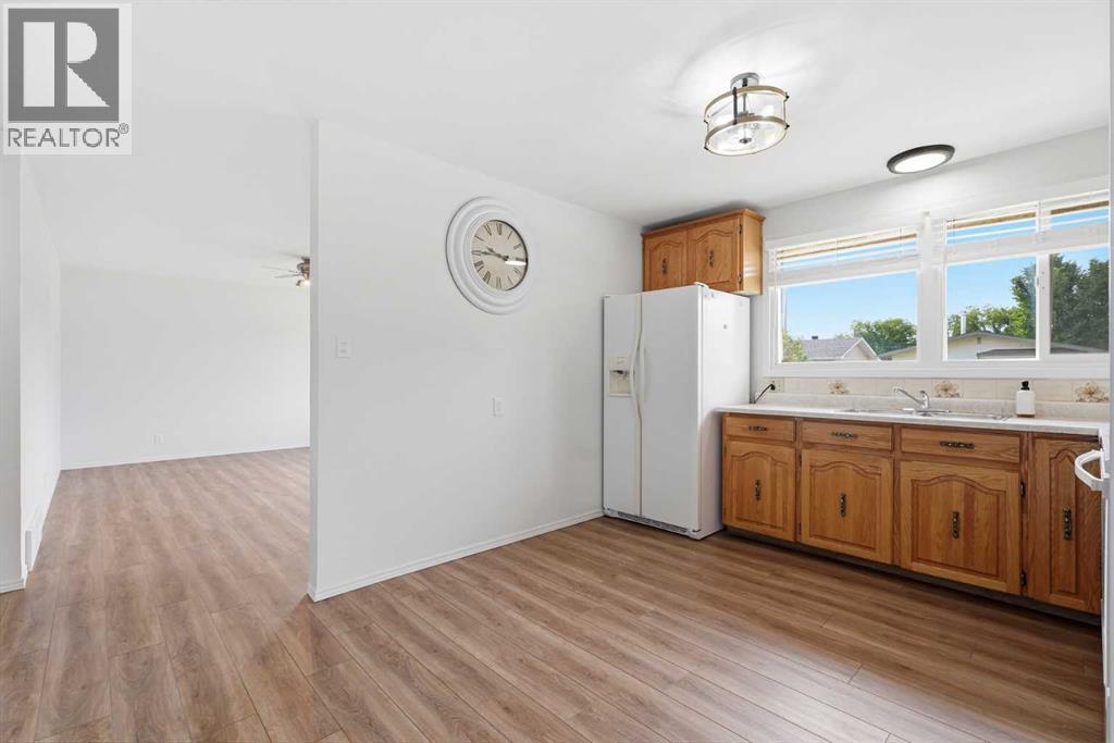 23 Fairway Avenue Property Photo 7