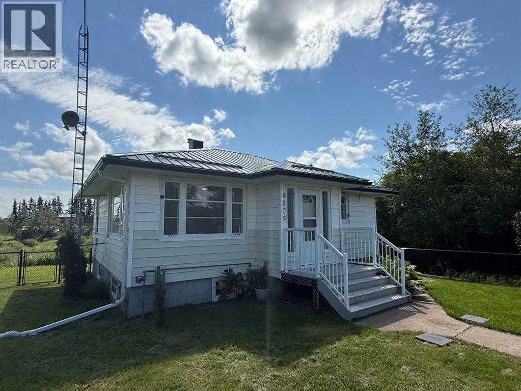 5005 47 Avenue Property Photo 9