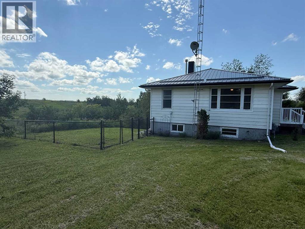 5005 47 Avenue Property Photo 11