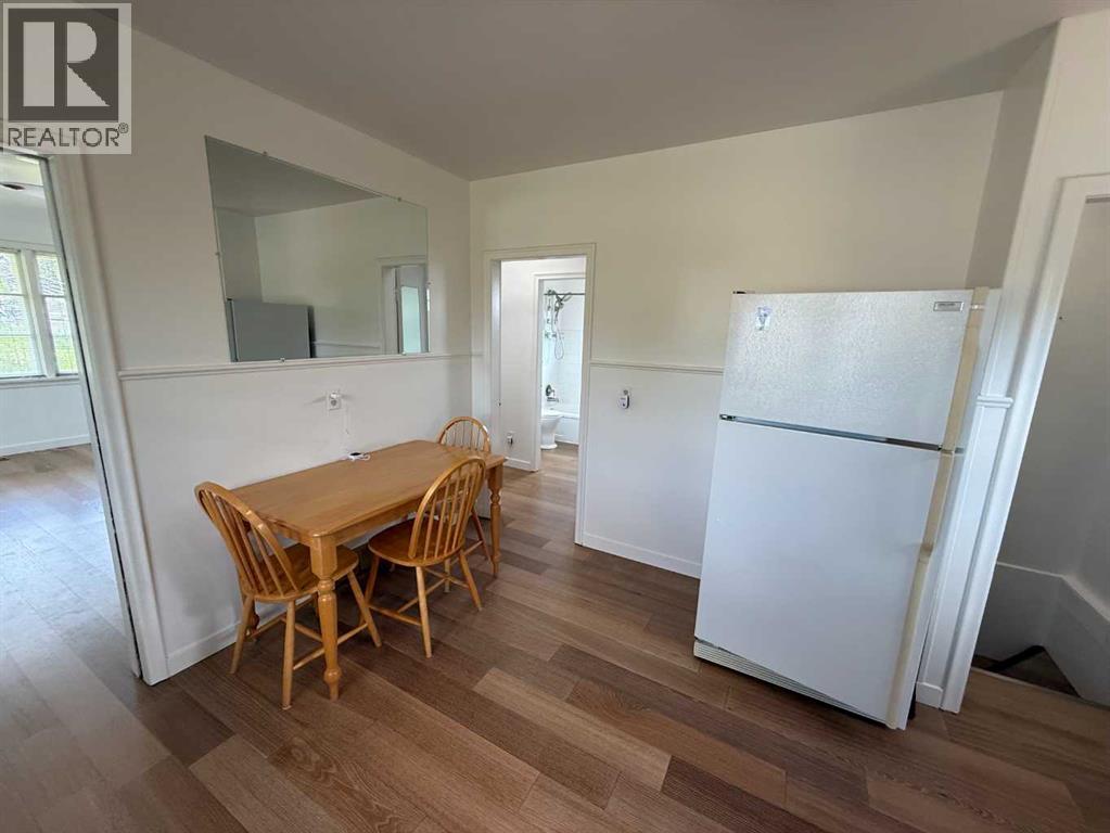 5005 47 Avenue Property Photo 17