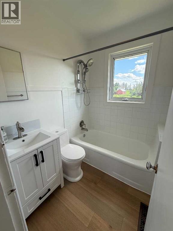 5005 47 Avenue Property Photo 30