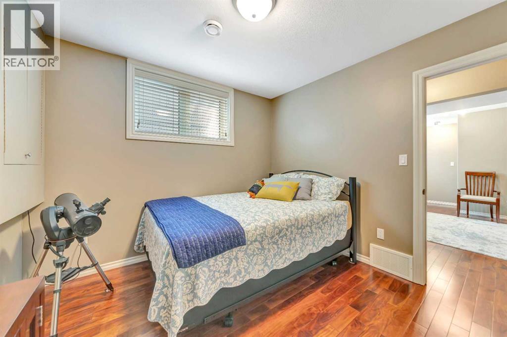 7416 29 Street Property Photo 34