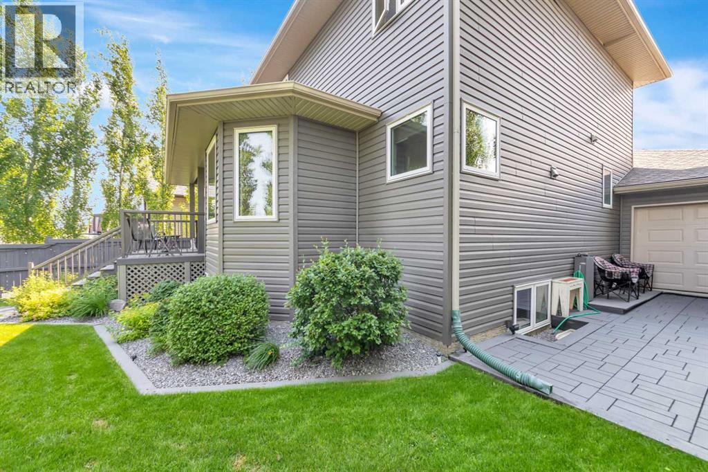 7416 29 Street Property Photo 41