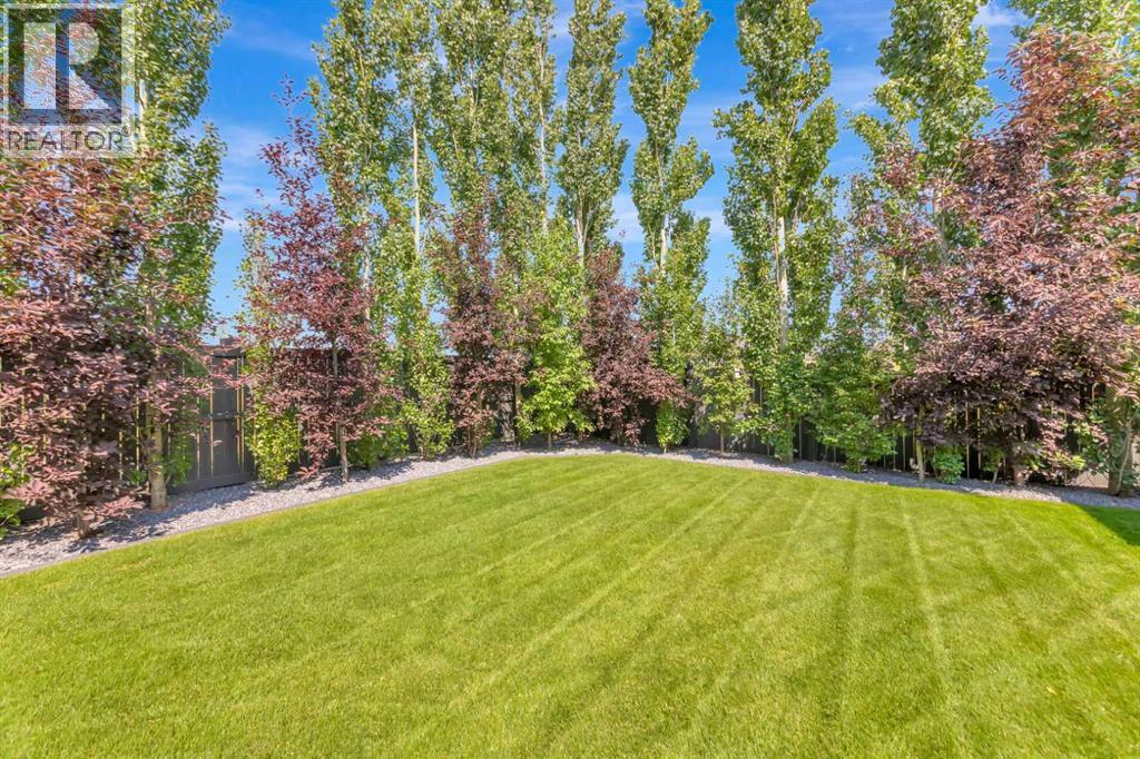 7416 29 Street Property Photo 45