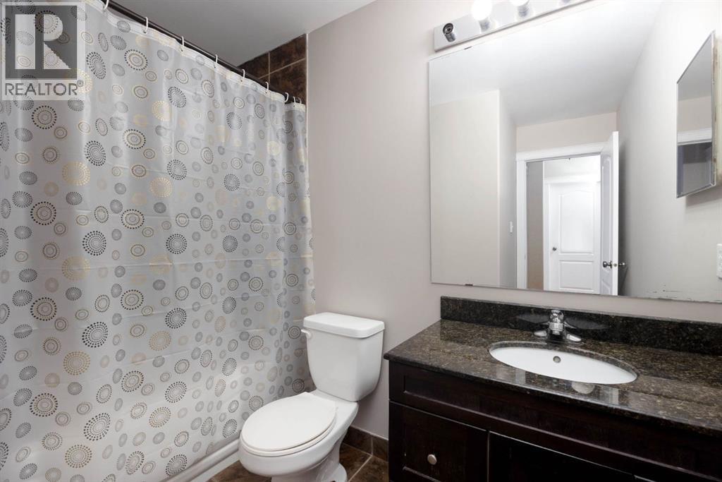 632 Athabasca Avenue Property Photo 16