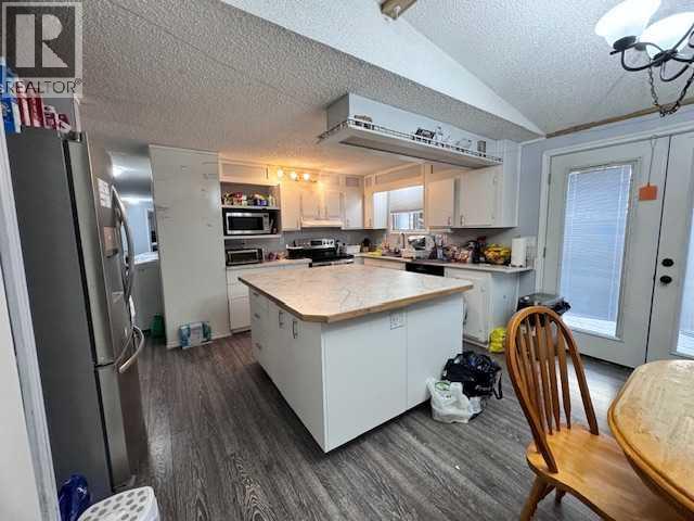 32384 Hwy 16 Property Photo 7