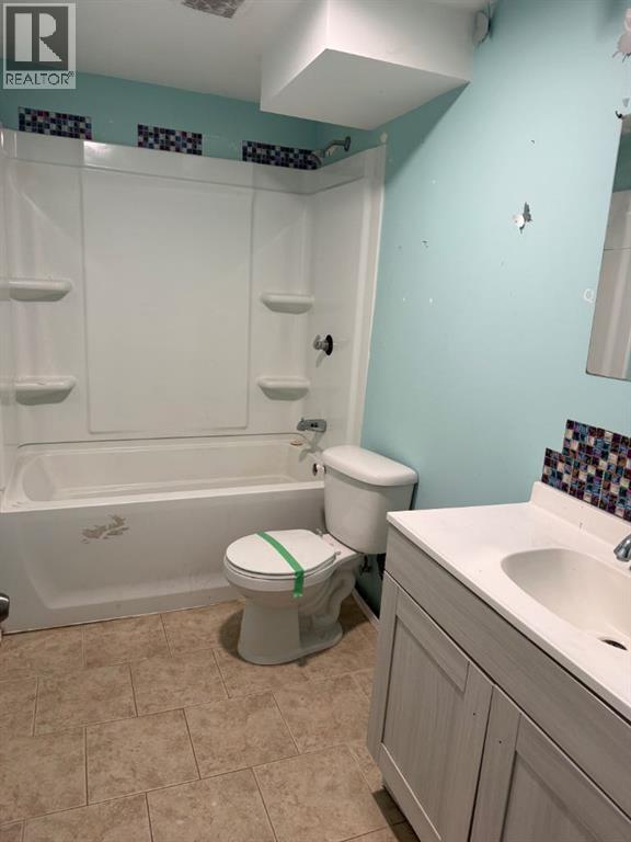 10140 105 Street Property Photo 13
