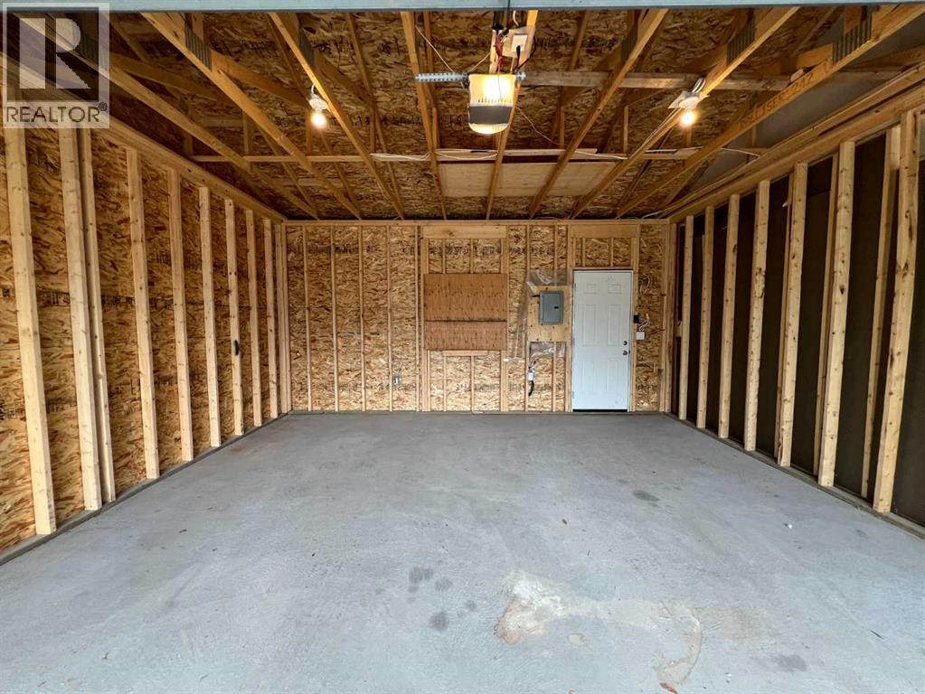 1827 43 Street Se Property Photo 8