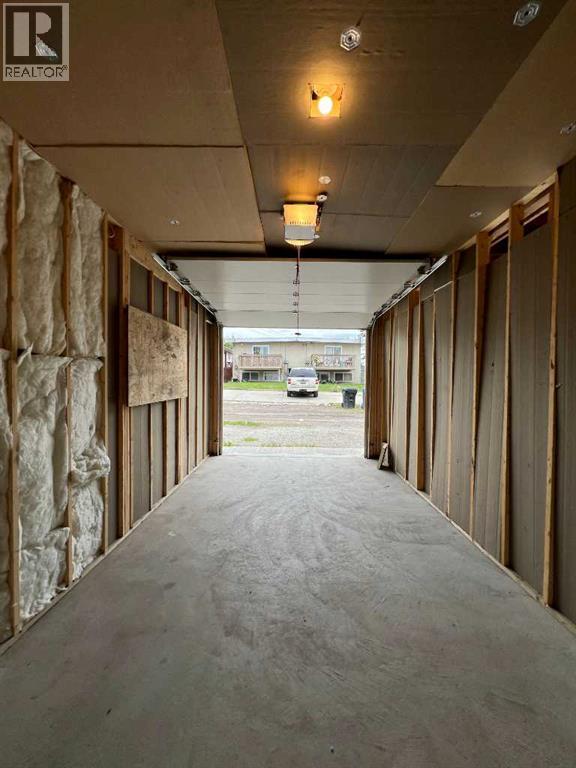1827 43 Street Se Property Photo 11