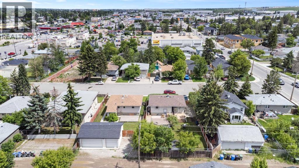 1827 43 Street Se Property Photo 16