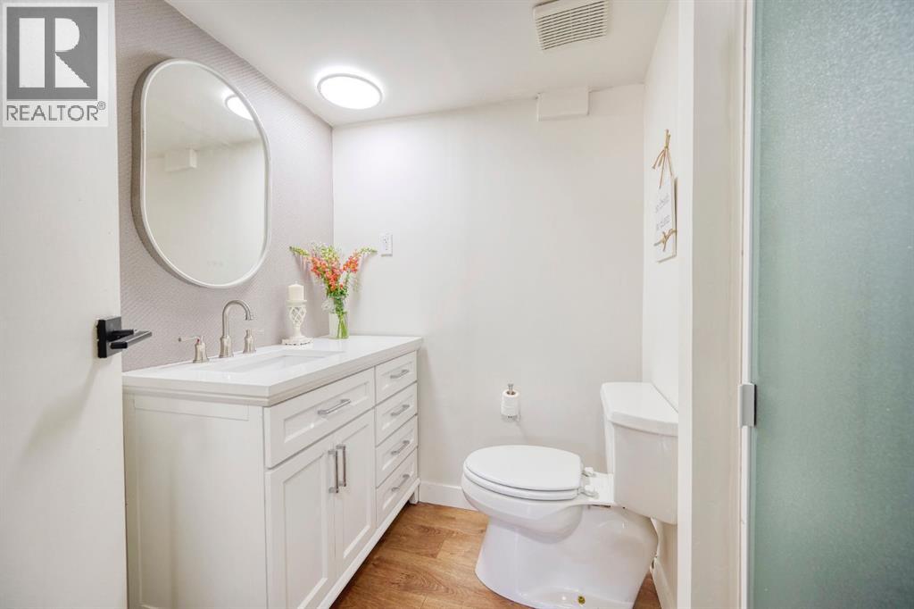 1176 Penrith Crescent Se Property Photo 20