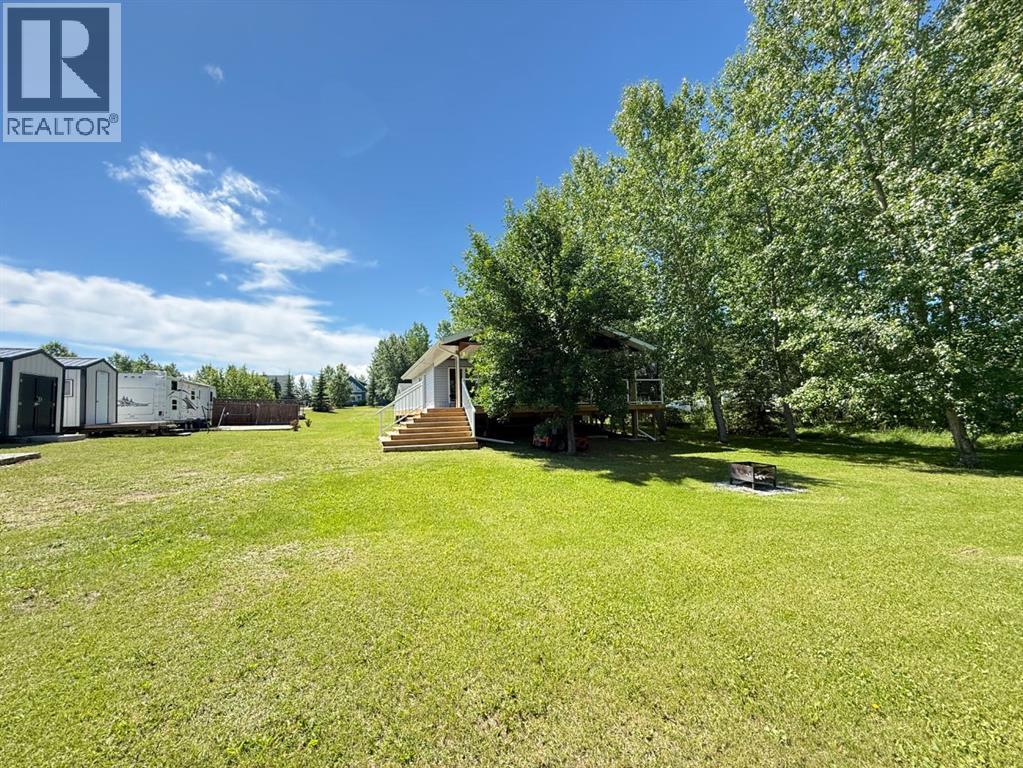 2010 Bayview Drive Property Photo 2