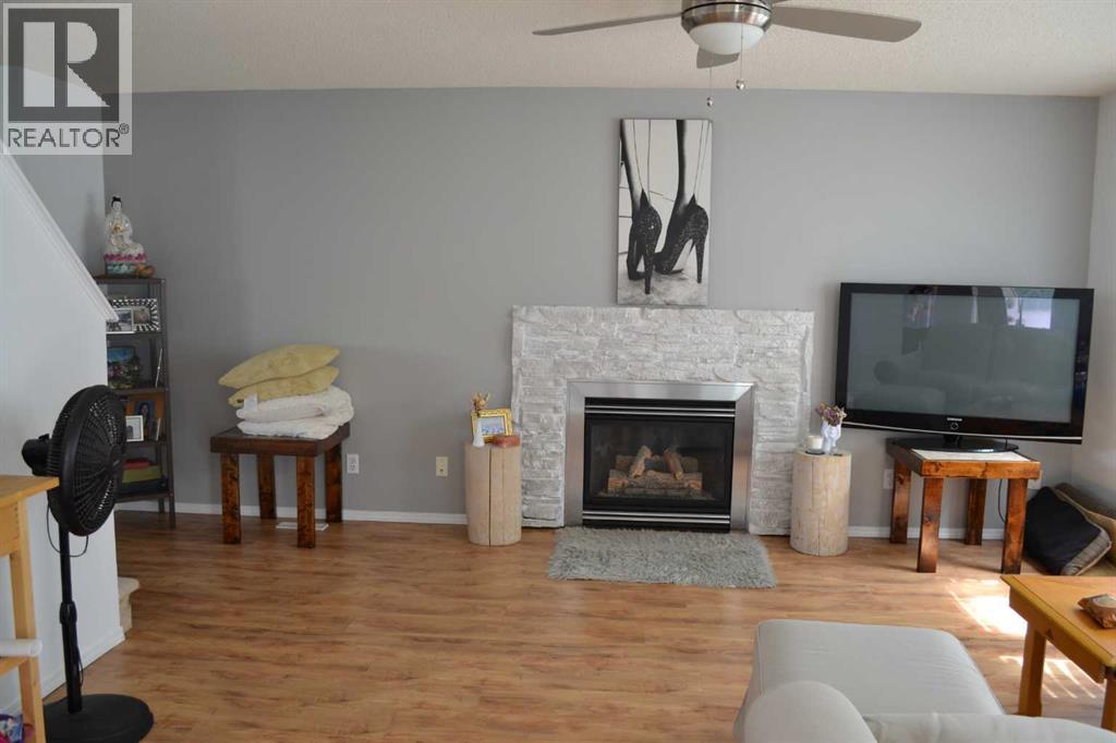 102 Citadel Mesa Close Property Photo 5