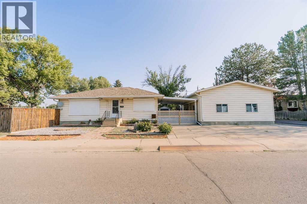 2305 7 Avenue N Property Photo 1