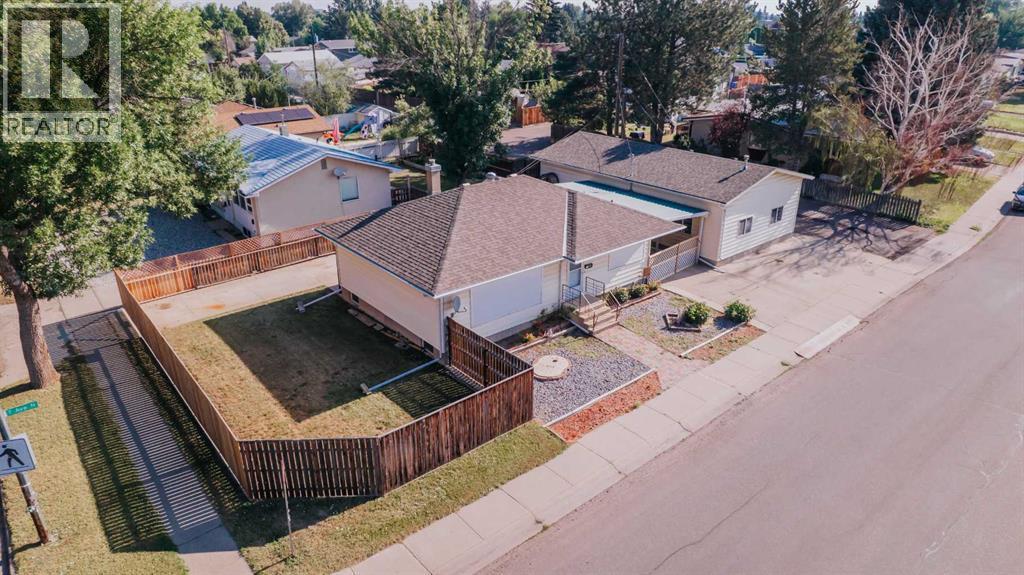 2305 7 Avenue N Property Photo 1