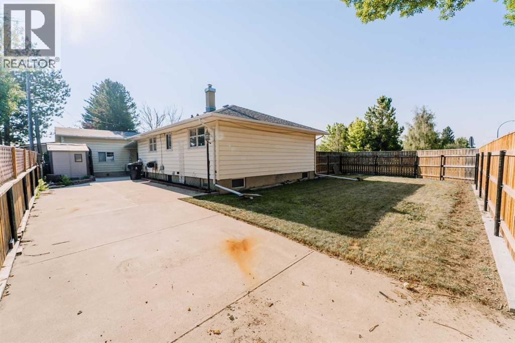 2305 7 Avenue N Property Photo 5