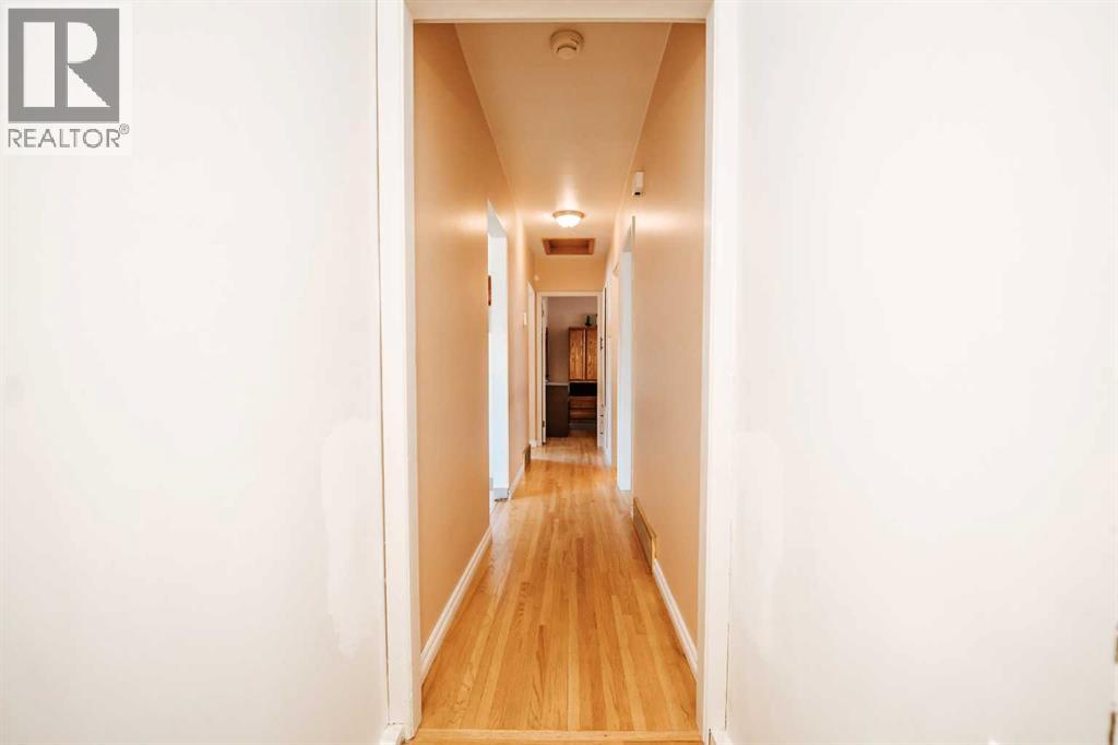 2305 7 Avenue N Property Photo 10