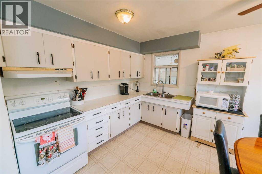2305 7 Avenue N Property Photo 13