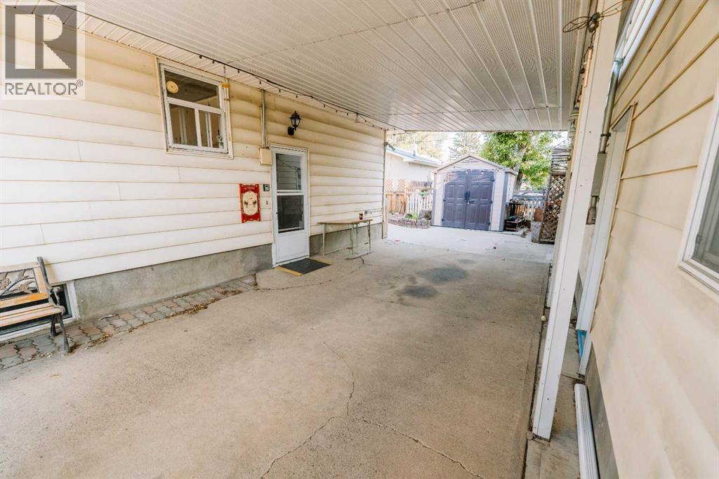 2305 7 Avenue N Property Photo 23