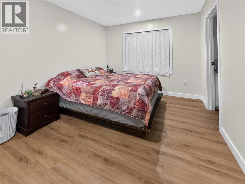 10502 105 Ave Property Photo 12