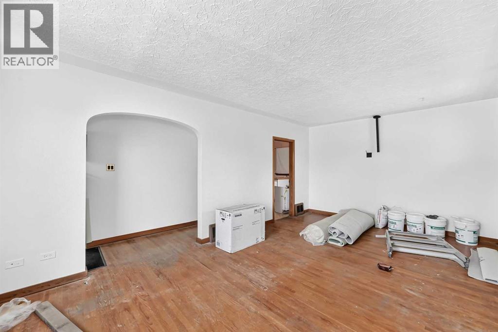 1701 32 Street Sw Property Photo 11