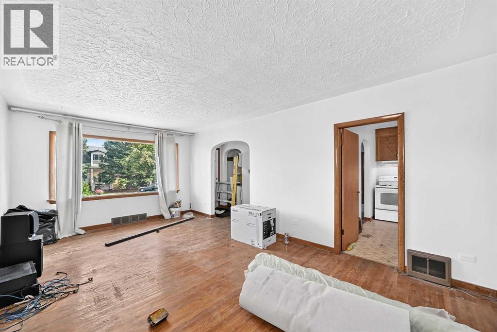 1701 32 Street Sw Property Photo 12