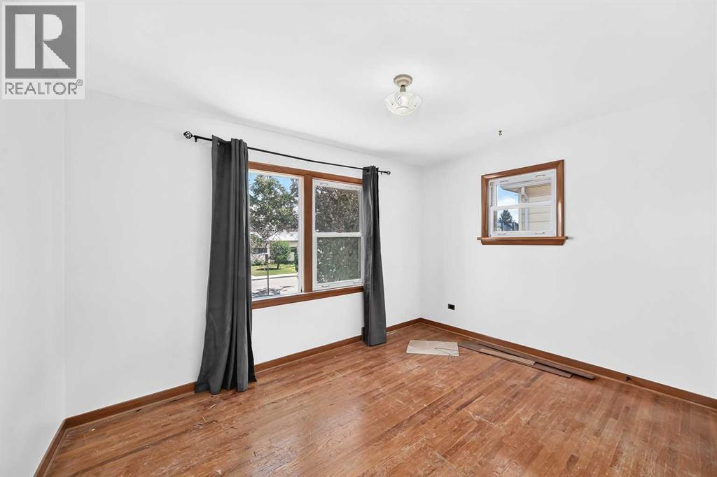 1701 32 Street Sw Property Photo 16