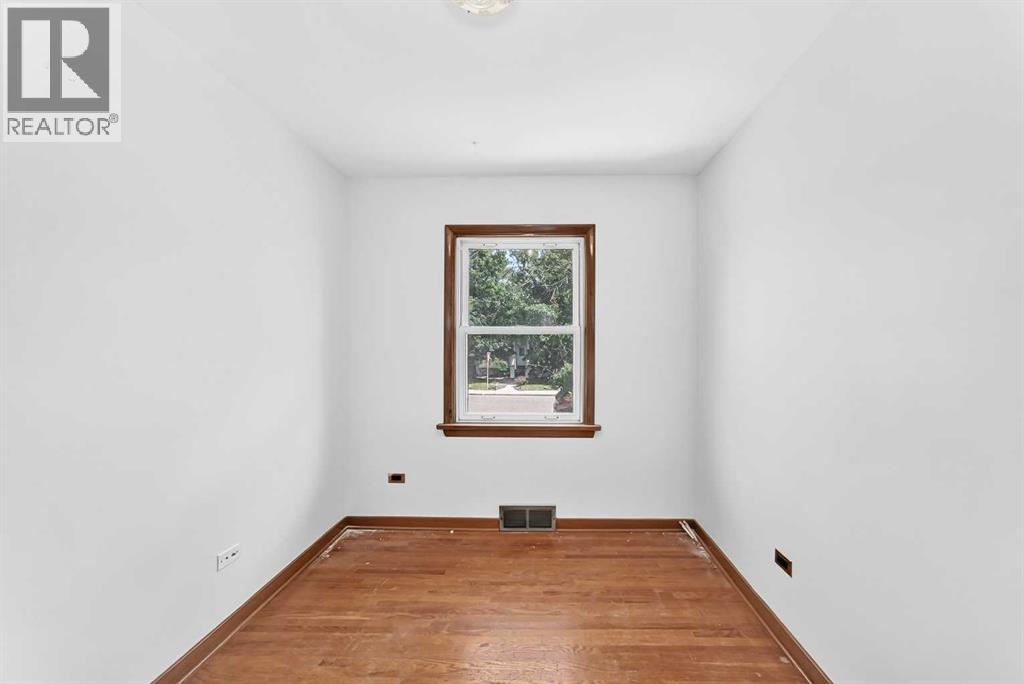 1701 32 Street Sw Property Photo 20