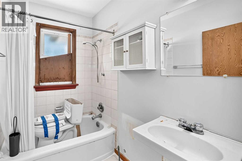 1701 32 Street Sw Property Photo 22