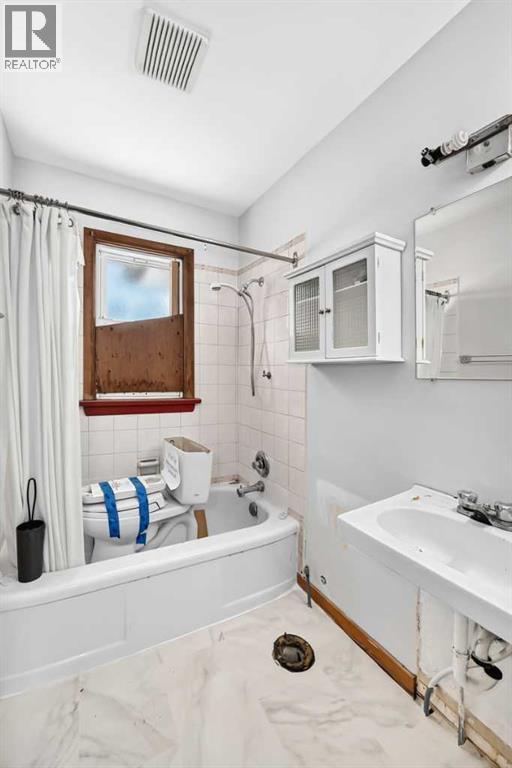 1701 32 Street Sw Property Photo 23