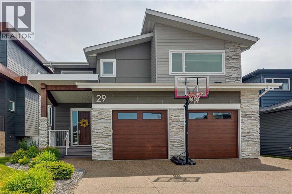 29 Longmire Close Property Photo 2