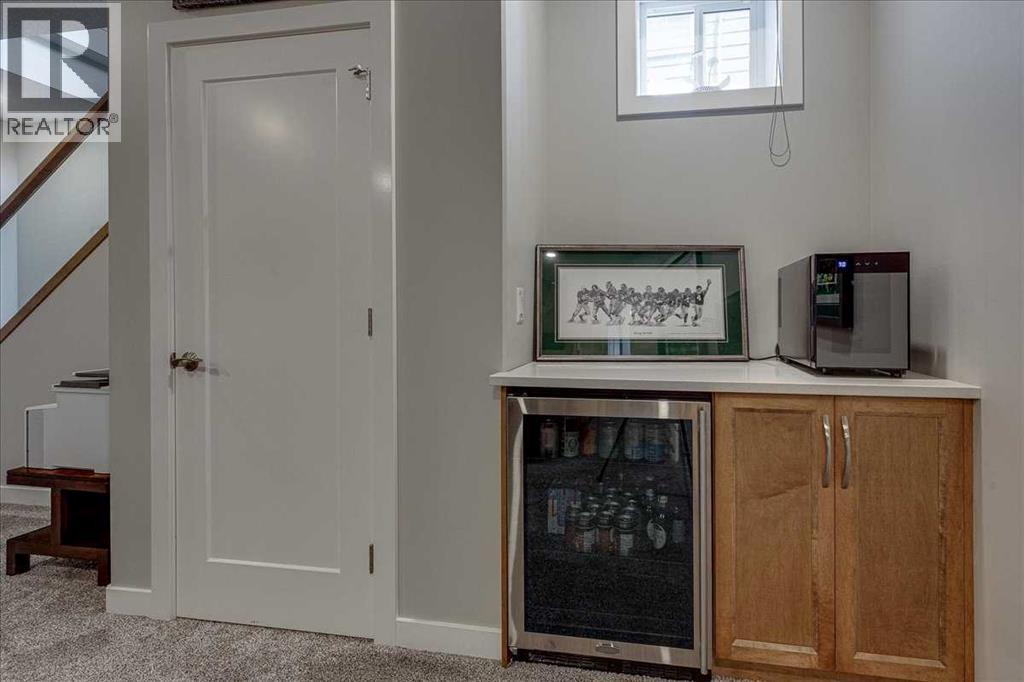 29 Longmire Close Property Photo 40