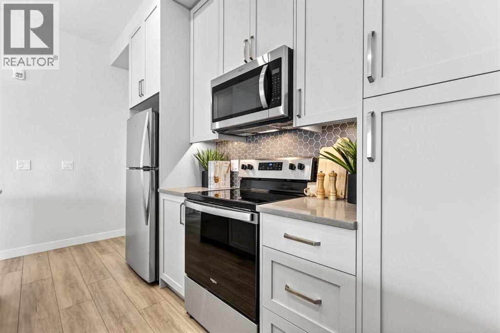 255 Les Jardins Park Southeast Property Photo 3