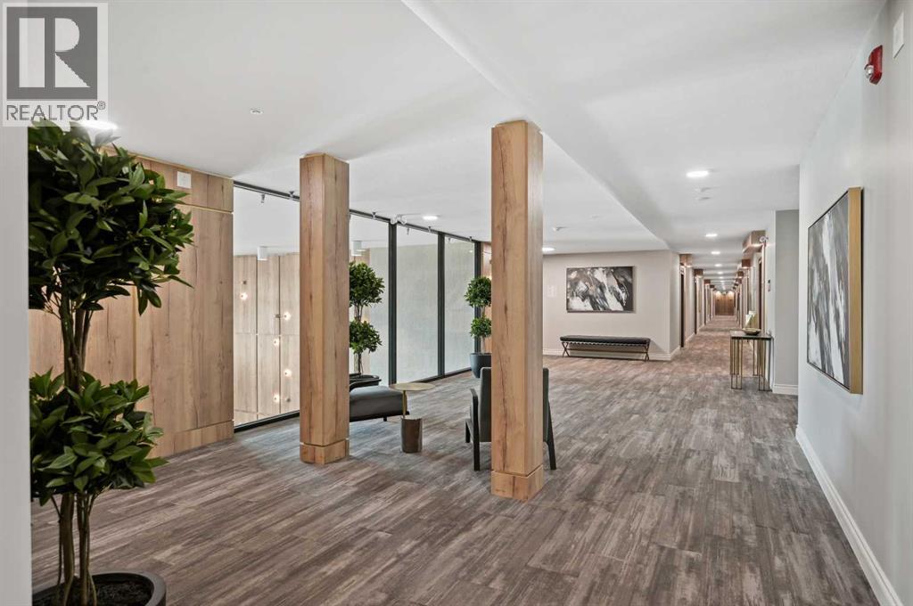 255 Les Jardins Park Southeast Property Photo 23
