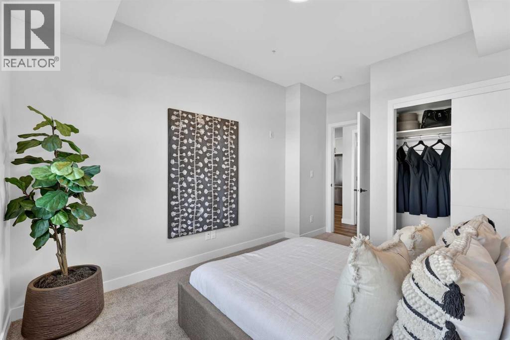 255 Les Jardins Park Southeast Property Photo 12