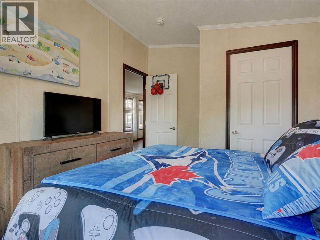 10615 88 Street Property Photo 21