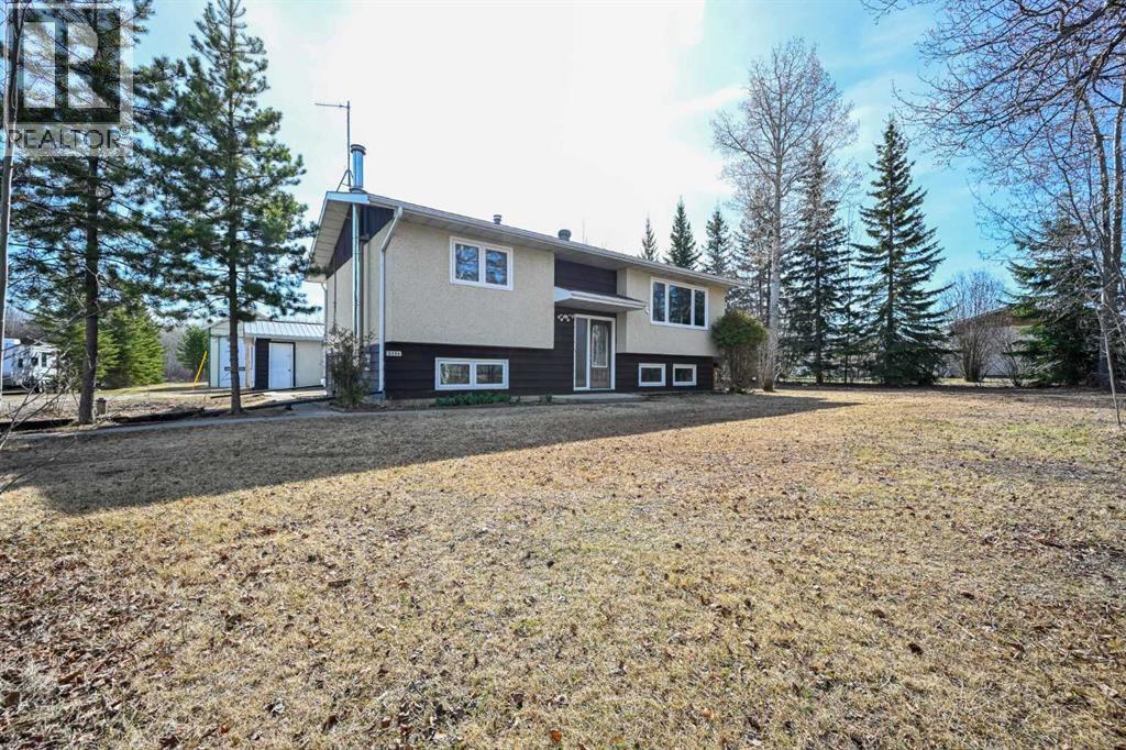 69565 Range Road 65 Property Photo 1