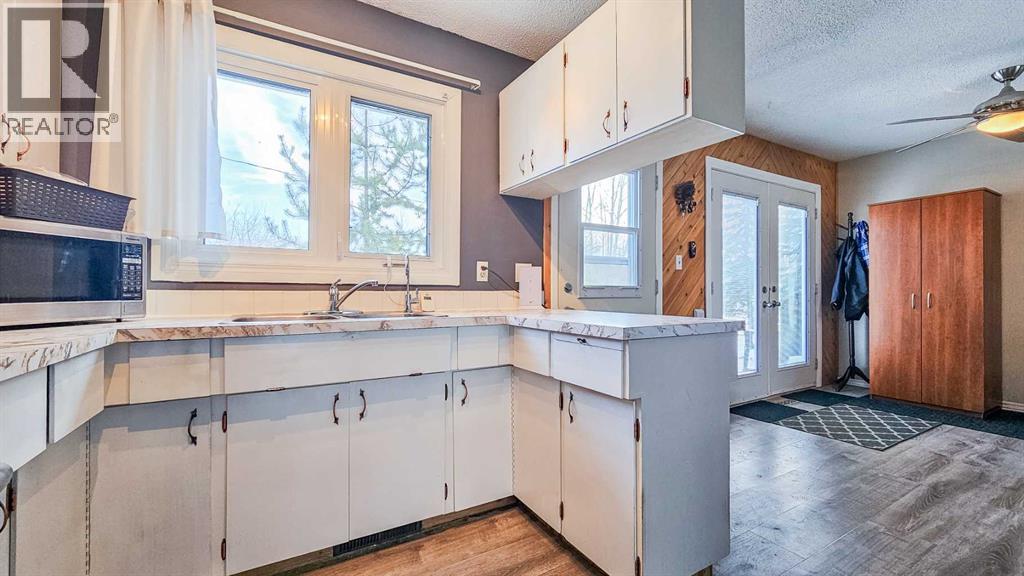 69565 Range Road 65 Property Photo 13